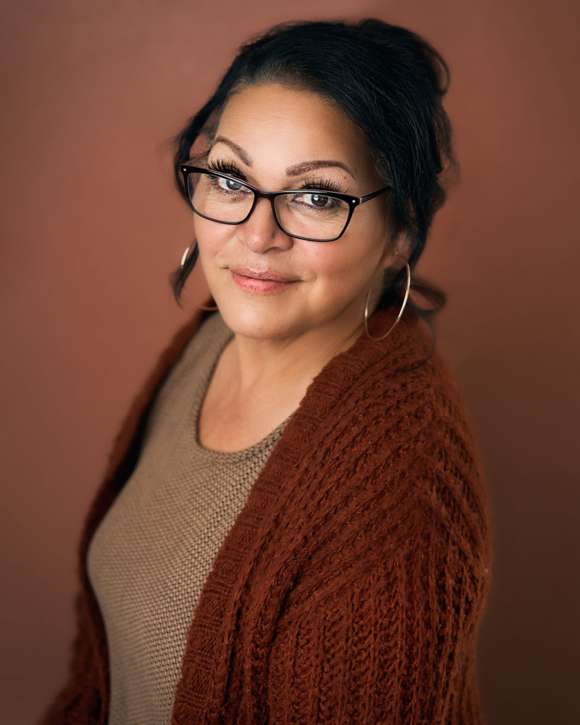 Author of Dena Meeder Portraits blog.